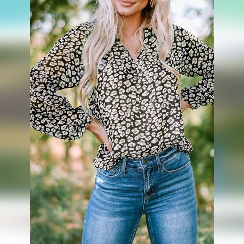 NWT Chic Floral Print Boho Blouse - Gray & Pink